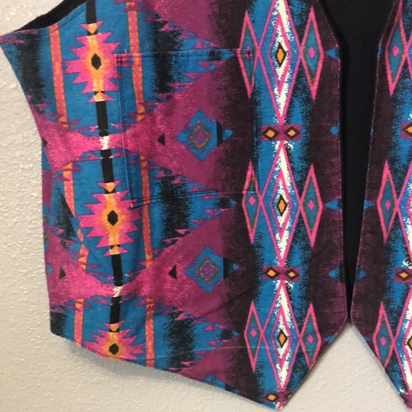 Red Threads Vest Men's by Native Americans Grand Rhonde Oregon southwestern EUC - Picture 2 of 9